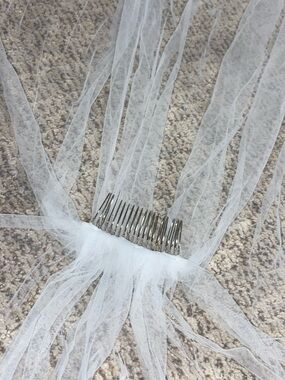White Bridal Veil Hair Comb